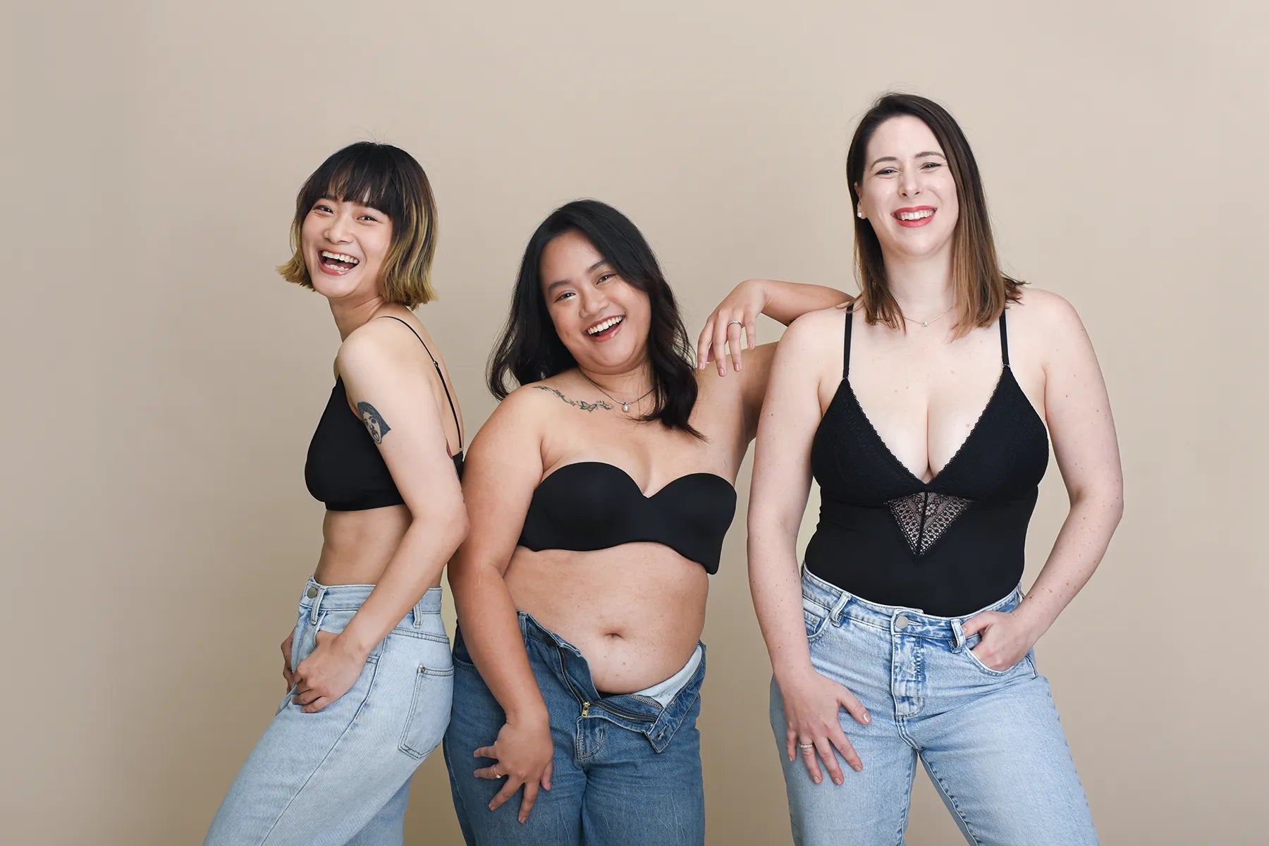 Perksquad_Group3_Curvy.webp