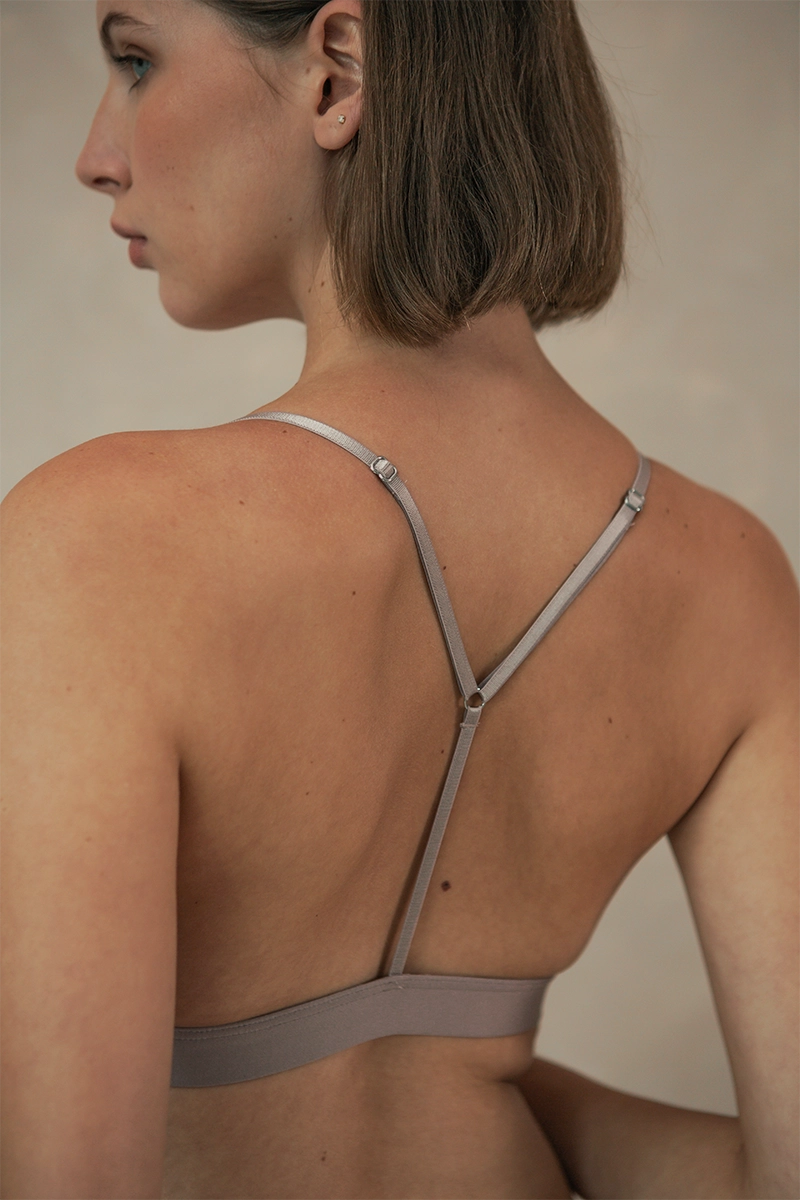 Mia Front-Clasp T-Back