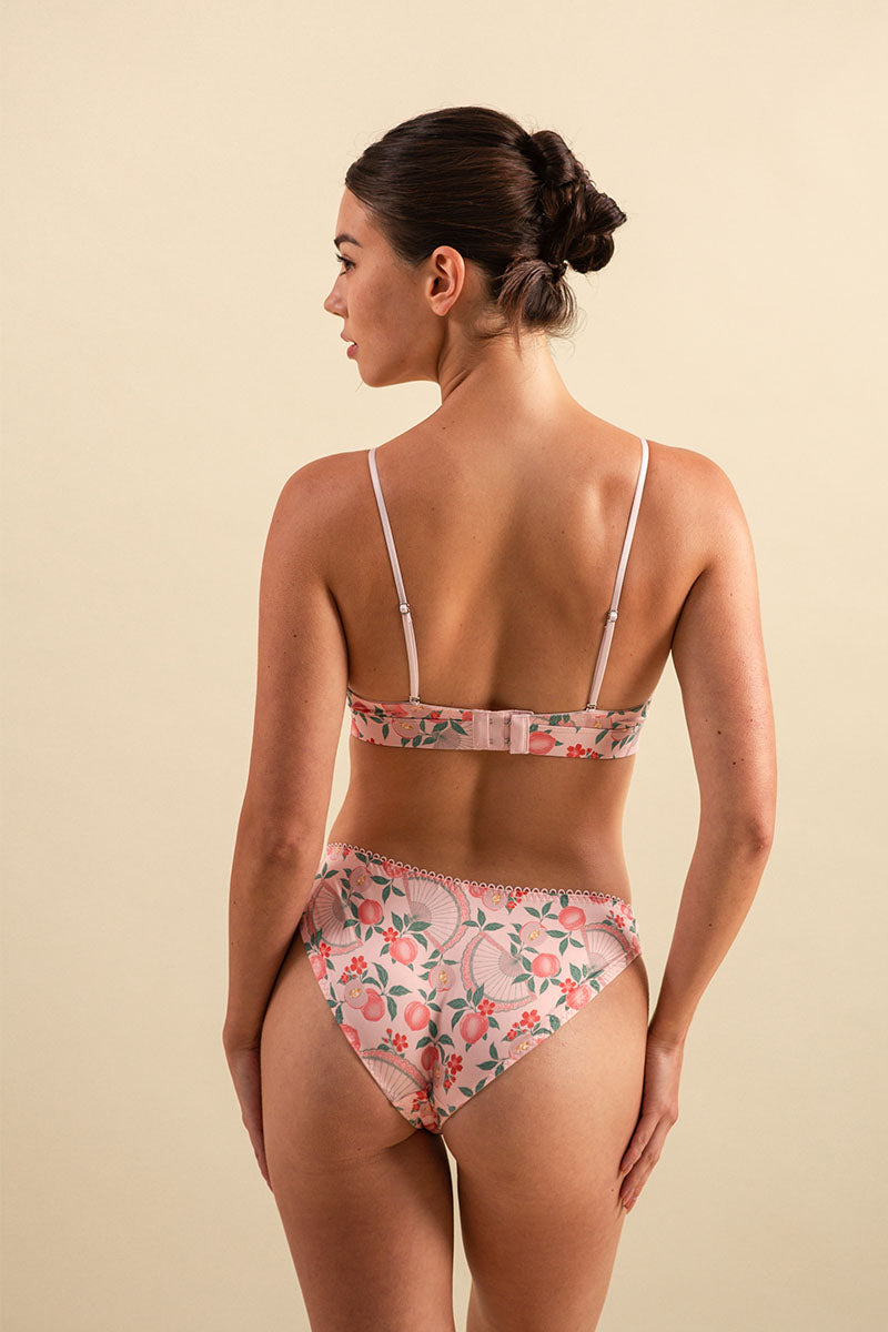 Mia Lucky Girl Cheeky